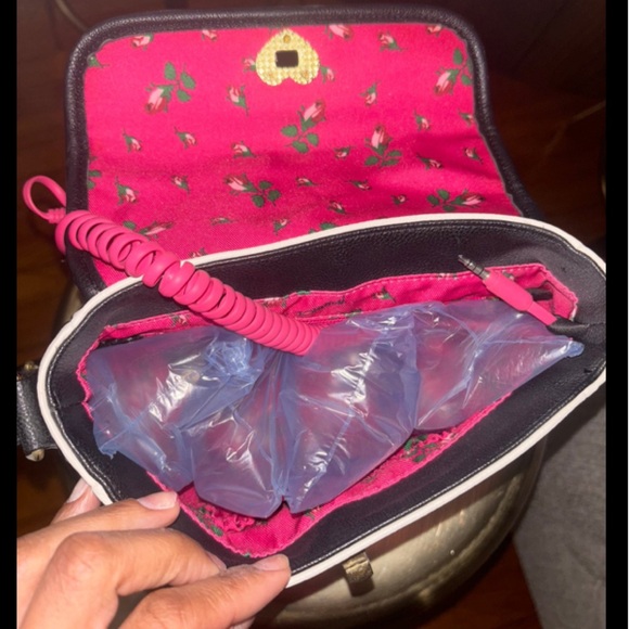 BETSEY JOHNSON Operational Black & White Retro Novelty Phone Crossbody Purse NWT - Picture 7 of 7